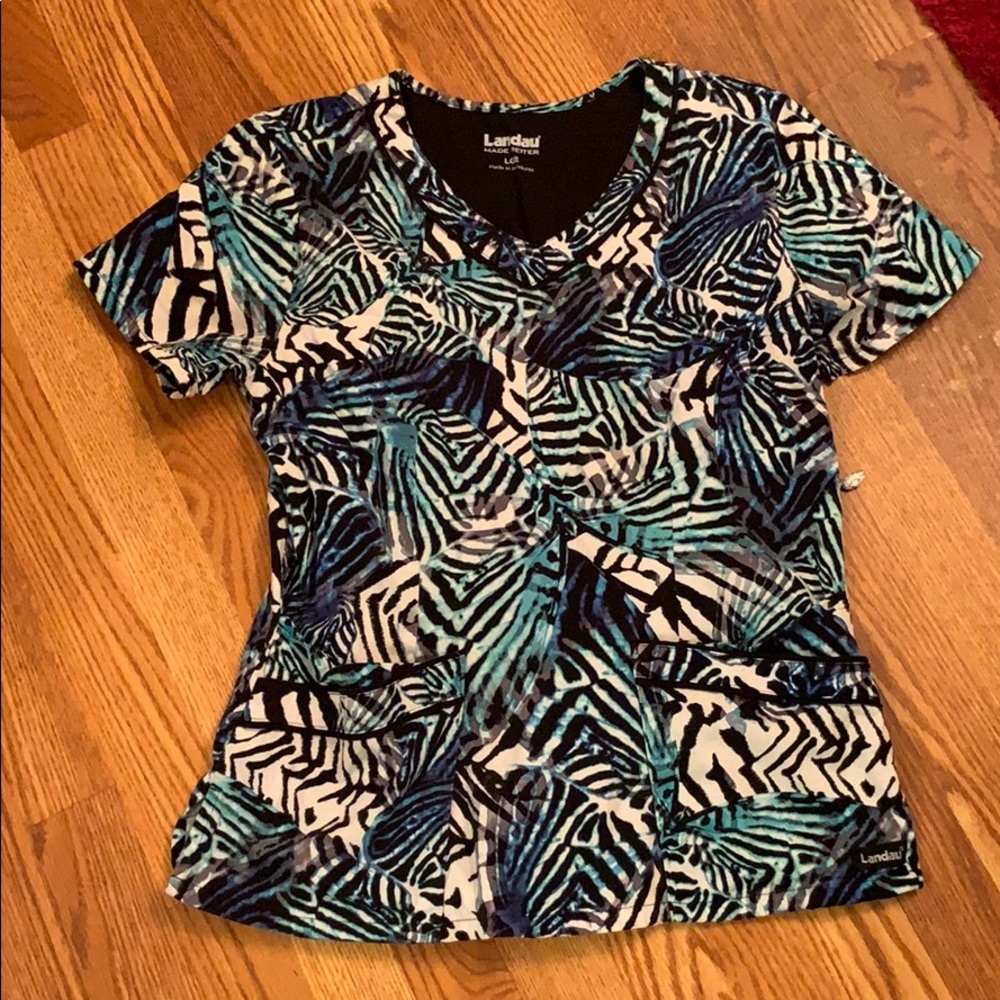 Scrub top